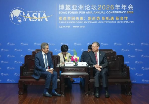 倪真与Acwa创始人、董事会主席穆罕默德·阿布纳扬会谈