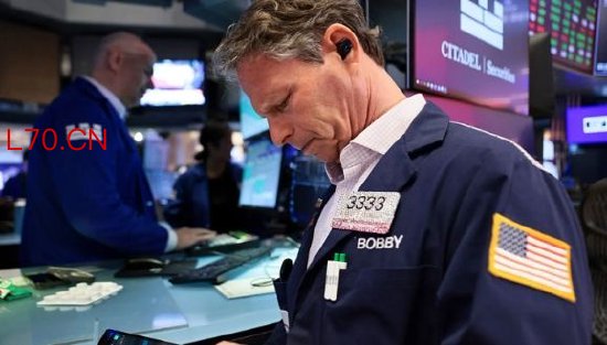 盘前：纳指期货跌0.66% 油价飙升重返100美元